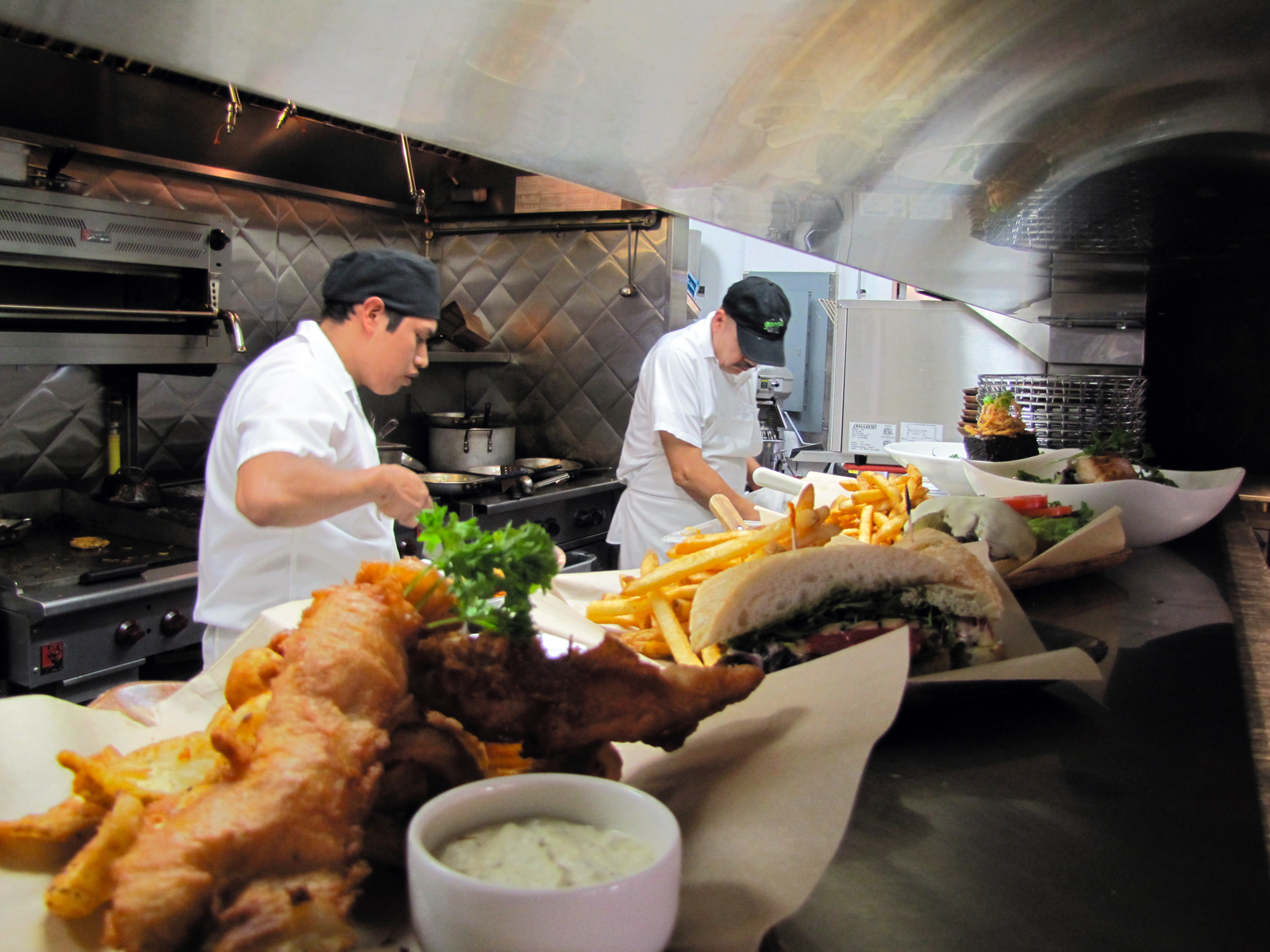 The Googie Grill team