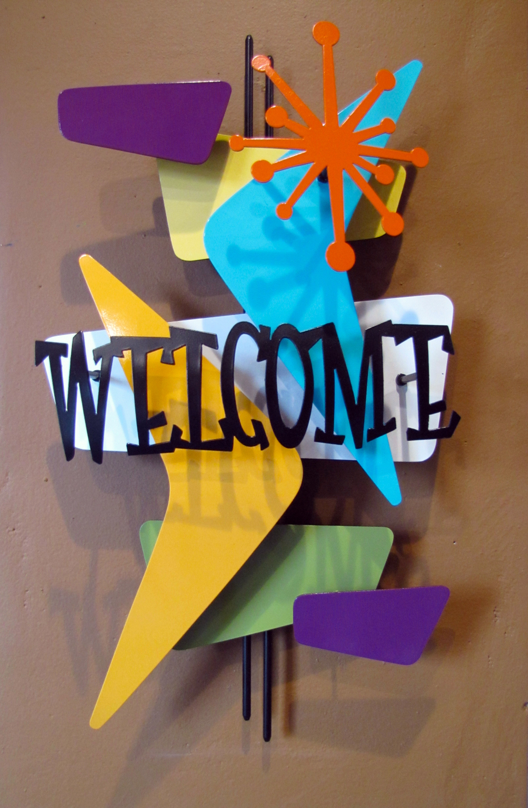 Inside Googie Grill