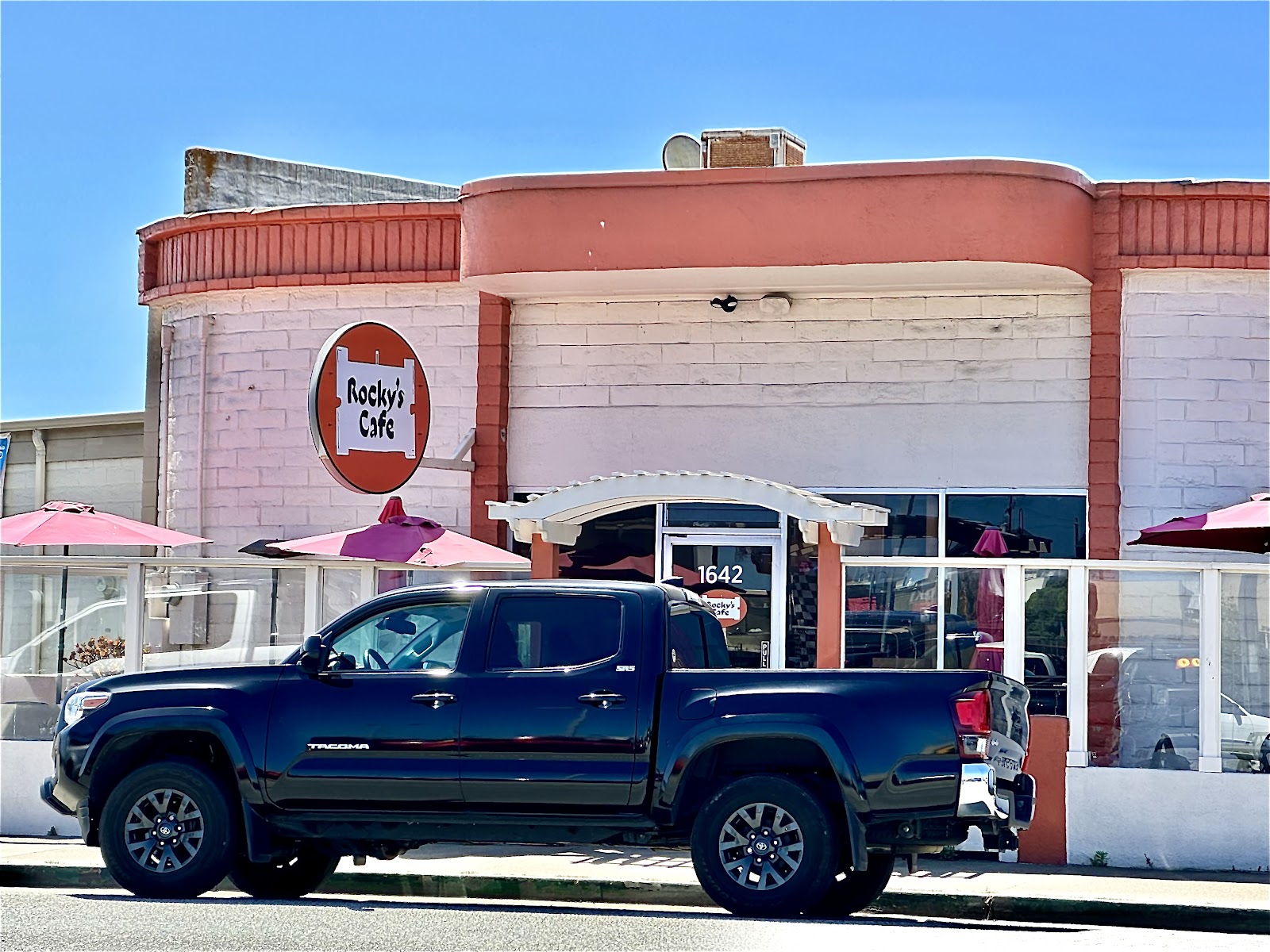Rocky'S Cafe